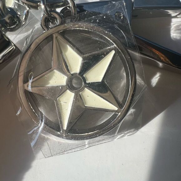 CHRISTIAN DIOR Woven Logo Keychain - Picture 4 of 8